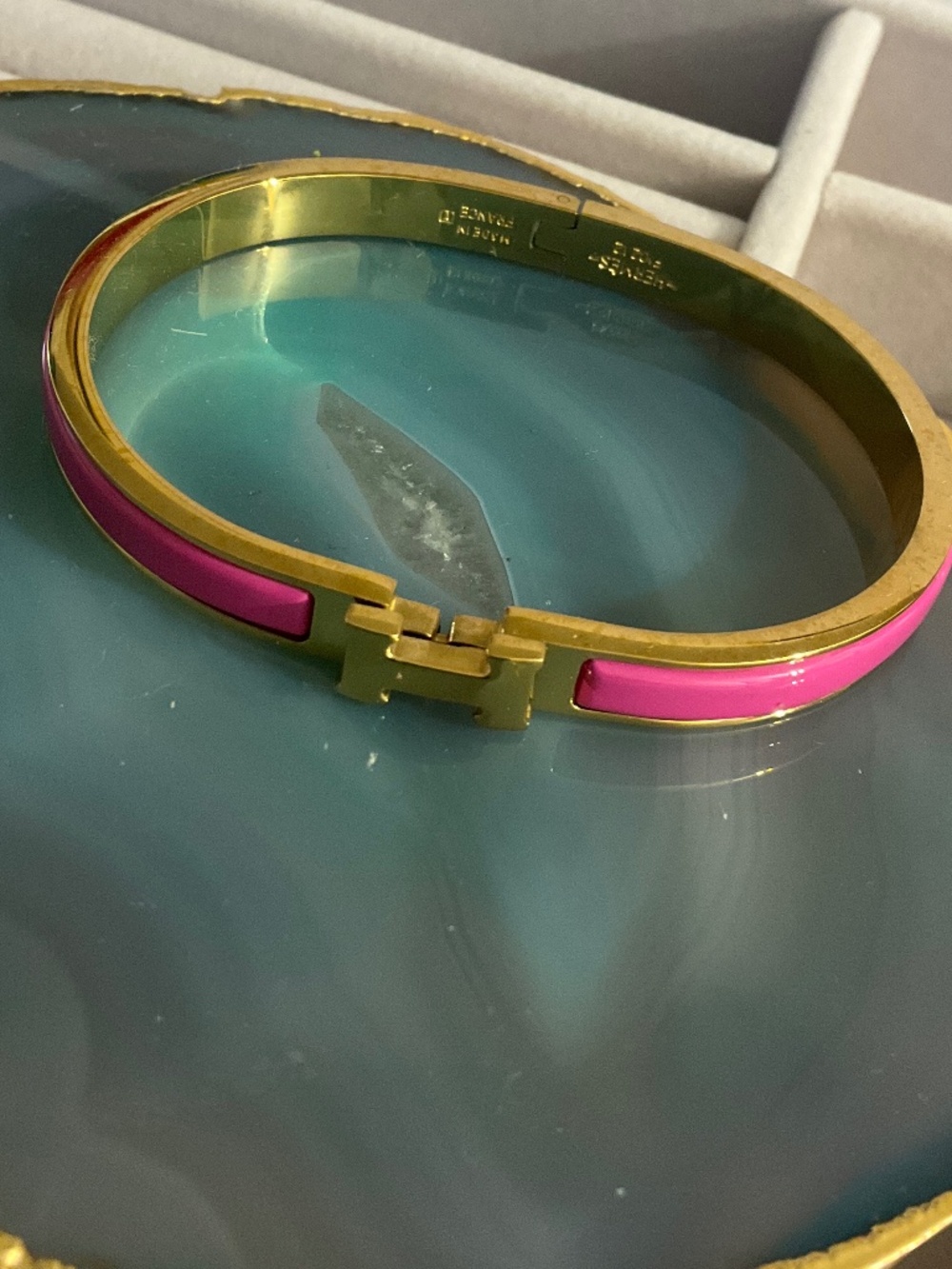Pink fashion bracelet
